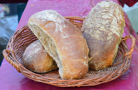 面包店 柳条 市场 早餐 小麦 销售 篮子 面包 面粉 美味的