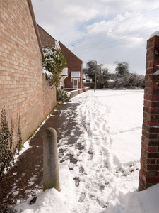 人行道 道路 滑的 走道 雪堆 季节 英国 暴风雪 降雪