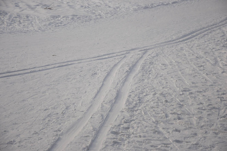 改良越野滑雪方式的冬季景观