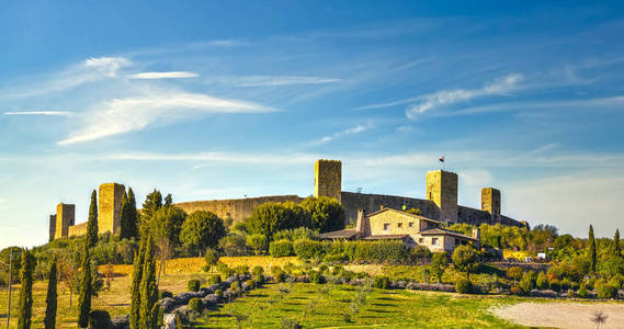 蒙特里吉奥尼中世纪设防村庄，锡耶纳，托斯卡纳。意大利