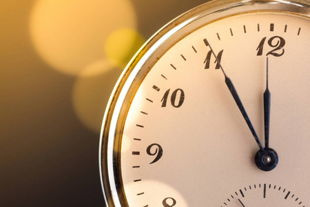 最后期限,时间不多了.时间流逝的概念.照片