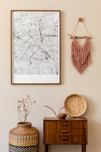 公寓 桌子 绘画 地图 花瓶 沙发 在室内 椅子 房间 米色