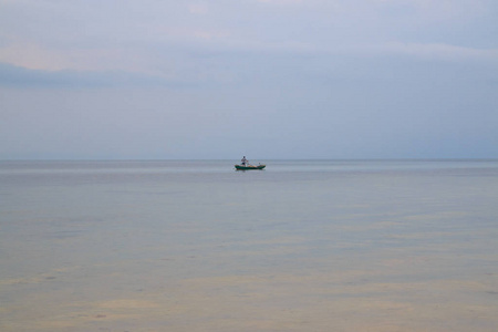 太阳 美丽的 地平线 海岸 海洋 钓鱼 夏天 旅行 天空