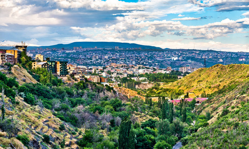 亚美依街道图片