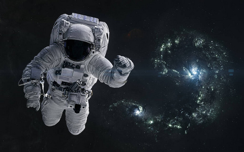 星际碰撞图片