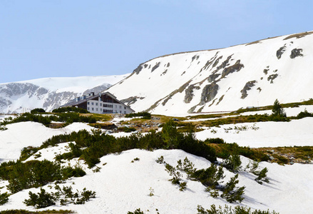 乡村 建筑学 降雪 山谷 古老的 寒冷的 森林 美丽的 木材