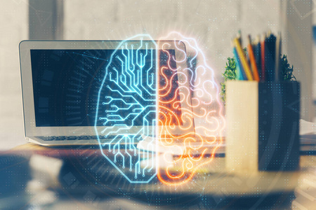 电脑和数据主题全息图绘制中女性双手的双重曝光.技术概念.