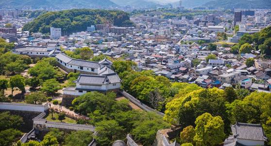 日本大阪2018年5月11日Himeji铸件的屋顶细节部分