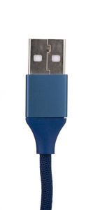 蓝色USB闪电移动充电电缆隔离在白色背景上
