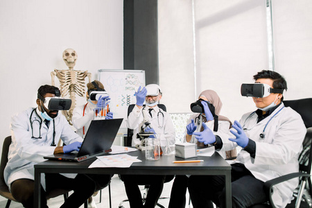 实验室护目镜图片