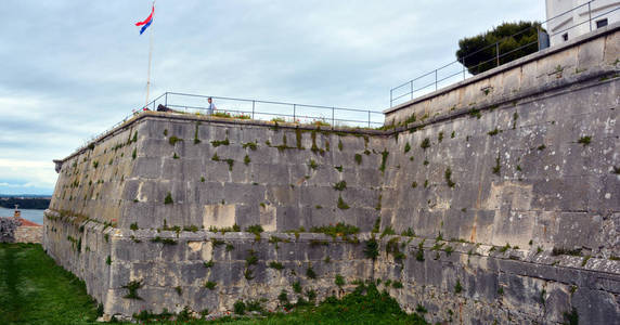 堡垒 旅行 旗帜 建筑 防御工事 地标 欧洲 假期 城市