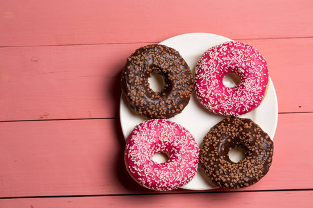 巧克力 戒指 粉红色 早餐 甜甜圈 糕点 洒水 颜色 面包店