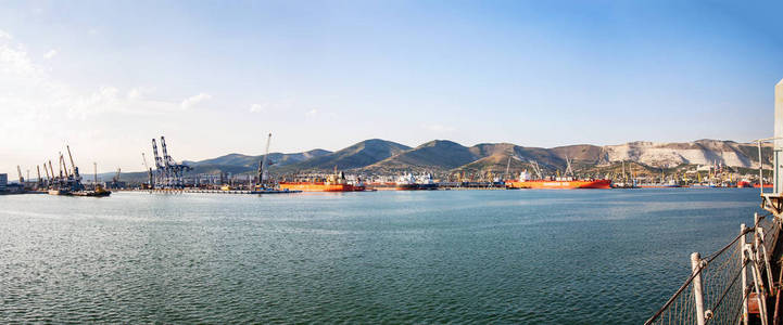 码头 行业 航运 商业 起重机 城市 港口 载体 货运 出口