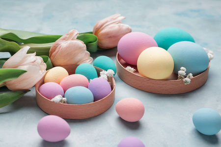 礼物 盘子 艺术 鸡蛋 复活节 美丽的 季节 颜色 染色
