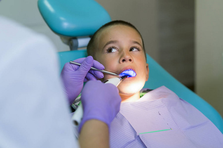 牙医 牙科 正畸 插图 卫生 健康 凹痕 药物 疼痛 牙痛
