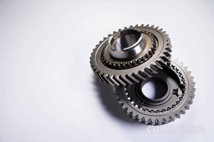 变速扭矩传递齿轮.概念上的机械背景.闪亮的齿轮箱轮齿