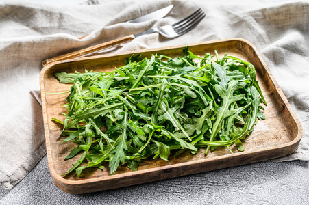 生的 芝麻菜 饮食 草药 素食者 春天 美味的 植物 营养