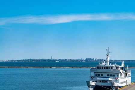 旅行 闲暇 复制 海的 天空 运输 全景 豪华 财富 运动