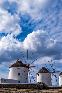 旅游业 夏天 旅行 港口 风车 希腊语 咖啡馆 旅游 天空