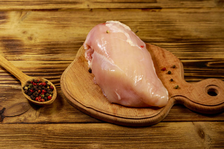 木材 烹饪 准备 胡椒 饮食 切割 母鸡 调料品 营养 乳房