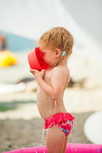 乐趣 夏天 照顾 水塘 宝贝 快乐 婴儿 假期 运动 沐浴