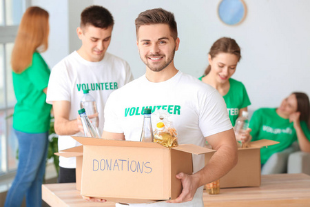 肖像 社区 志愿者 照顾 社会 支持 外展 成人 慈善 团队