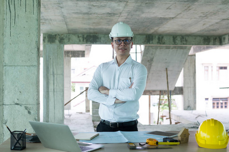 安全 平板电脑 计算机 工人 安全帽 建筑学 建筑 技术