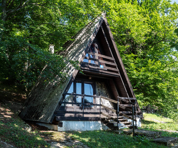 森林 营地 旅游业 自然 村庄 花园 夏天 建筑学 建筑