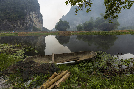 小山 风景 旅游业 反射 旅行 夏天 越南 森林 瓷器 自然