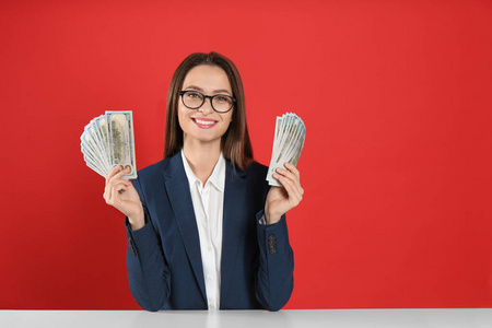 现金 成人 货币 预算 肖像 青少年 成功 美元 青年 女商人