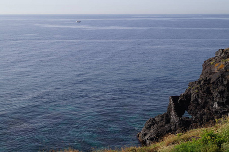 波动 美丽的 地平线 海岸 卡斯特罗 海洋 夏天 岩石 海岸线