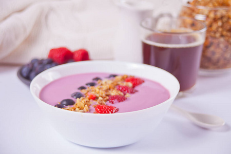 水果 甜的 饮食 蓝莓 桌子 牛奶 浆果 谷类食品 咖啡