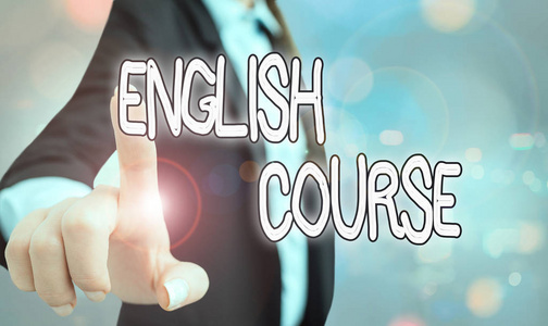 显示英语课程的文字标志。概念图片课程涵盖了英语口语和写作的各个层次。