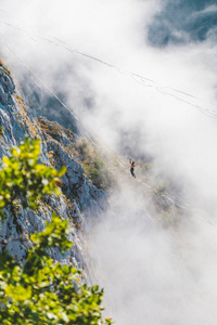 危险 岩石 勇气 高音 极端 峡谷 高线 运动 风险 天气
