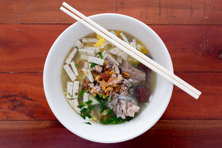 大米 草本植物 午餐 餐厅 热的 桌子 肉汤 面条 越南人