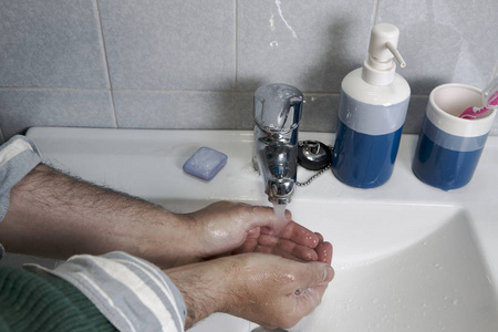 健康 肥皂 洗澡 消毒 皮肤 人类 浴室 泡沫 液体 下沉