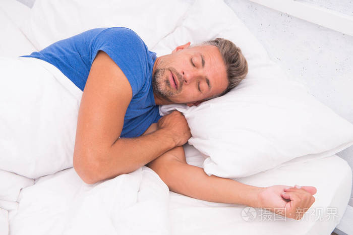 肌张力高的表现 睡觉图片