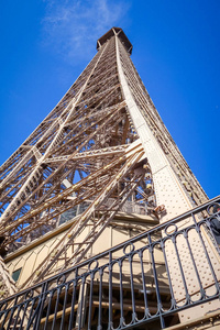 夏天 巴黎人 天空 旅游 观光 文化 颜色 美丽的 纪念碑