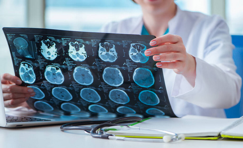 mri检查图片-mri检查素材-mri检查插画-摄图新视界