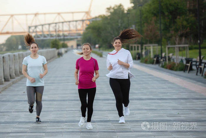 外部 跑步 运行 女人 健身 训练 健康 身体 跑步者 公园