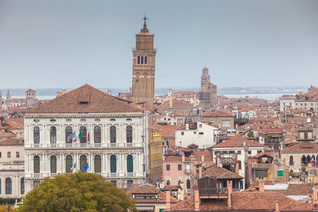 威尼斯典型住宅屋顶和政府宫殿鸟瞰图
