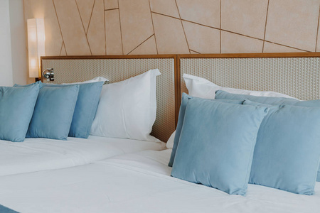 毯子 建筑学 早晨 皱纹 酒店 木材 软的 房间 织物 奢侈