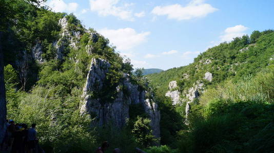 旅游业 公园 欧洲 夏天 岩石 落下 风景 春天 瀑布 美女