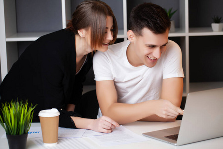 Employee offering favorable trick for signing the agreement