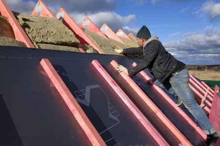 天空 基底 房子 建筑 工作 保护 承包商 新的 屋顶工