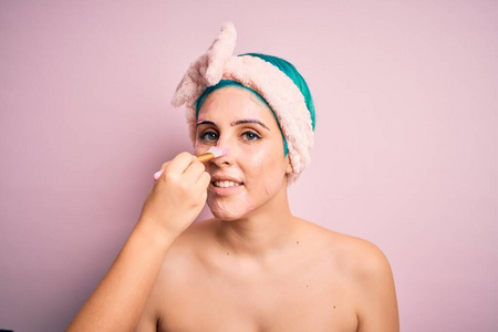 美容师 痤疮 肖像 净化 沙龙 治疗 美容学 清洗 美女
