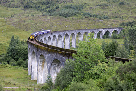 苏格兰 王国 英国 格伦芬南 高地 高架桥 联合 火车