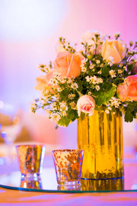 宴会 假日 婚礼 新娘 地点 粉红色 新郎 自然 餐具 桌子