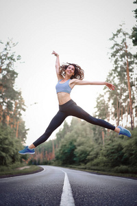 女人 女孩 表演者 平衡 舞者 自然 夏天 体操 成人 拉伸