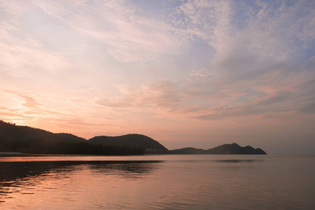 美丽的 泰国 旅游业 黄昏 日出 天堂 小山 海岸 太阳